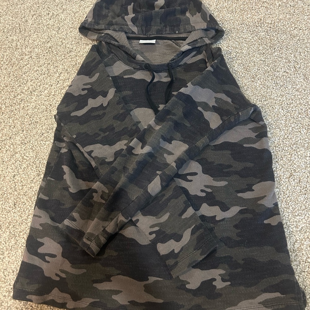 Columbia Camouflage Lightweight sweatshirt/hoodie